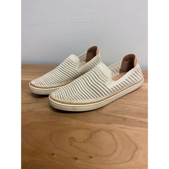 Ugg Sammy Breeze Chevron Slip on Sneakers beige Ivory Rib Knit Sheer Women's 9 - Picture 1 of 7